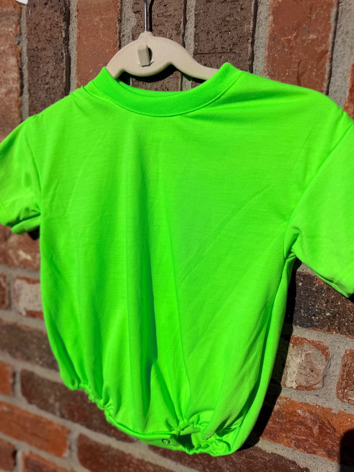 100% polyester short sleeve baggy bubbles